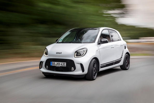Elektryczny czterodrzwiowy hatchback Smart EQ forfour