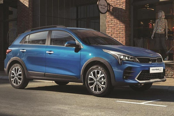 Hatchback cross country KIA Rio X