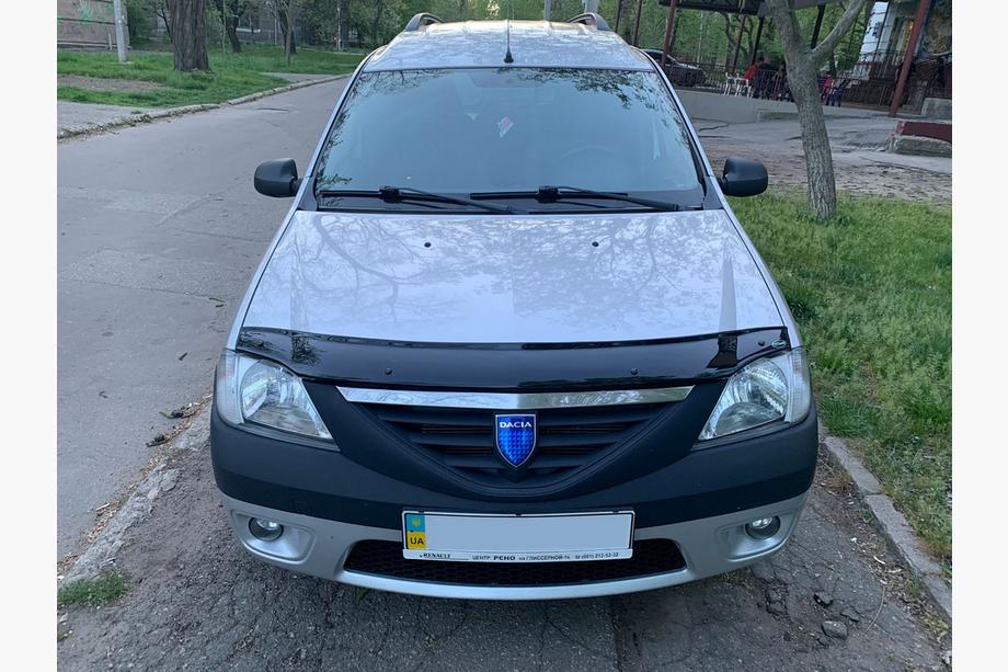 Dacia Logan I 2005-2008 Deflektor maski (EuroCap) Image