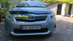 Toyota Auris 2007-2012 Deflektor maski 2009-2012 (VIP) zdjęcia 2