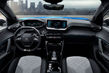 Przegląd crossovera elektrycznego Peugeot e-2008 subcompact zdjęcia 8