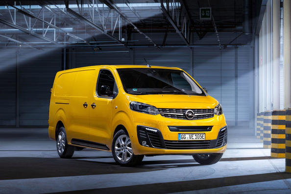 Recenzja elektrycznego samochodu dostawczego Opel Vivaro-e