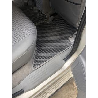 Dywaniki EVA V1 (czarne) Toyota Hilux 2006-2015 zdjęcia 2