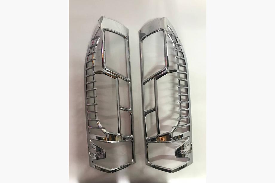 Peugeot Boxer 2006-2025 Wyprzedaż! Nakładki na Lampy Tylne 2014↗ (2 szt, plastik) Image