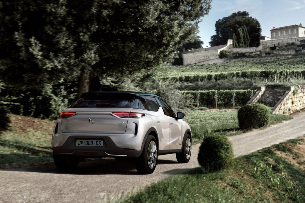 Elektryczna modyfikacja miejskiego crossovera DS 3 Crossback E-Tense