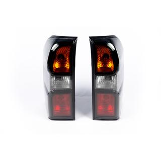 Tylne lampy Dark Safari (2004-2008, 2 szt.) Nissan Patrol Y61 1997-2011 zdjęcia 4