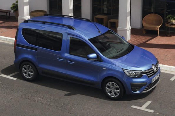 Recenzja pasażerskiego kompaktowego vana Renault Express