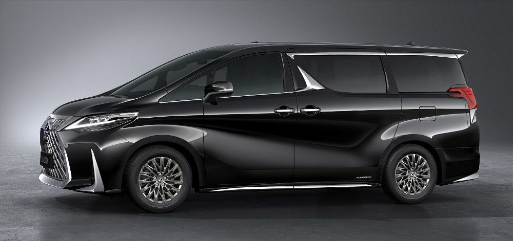 Recenzja minivana Lexusa LM premium