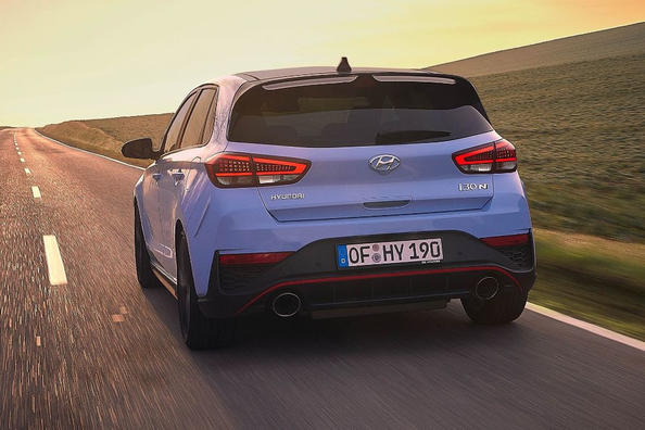 Przegląd bardziej produktywnej modyfikacji hatchbacka Hyundai i30 N