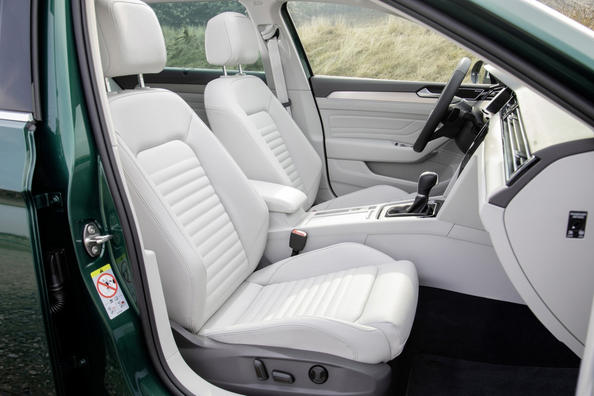Recenzja wagonu terenowego Volkswagen Passat Alltrack Zdjęcie 9