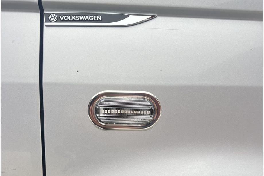 Volkswagen T5 Transporter 2003-2010 Chromowane Nakładki na Kierunkowskazy OmsaLine (2 szt, Stal Nierdzewna) Image