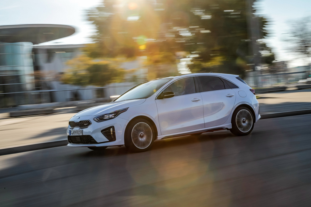 Recenzja sportowej modyfikacji hatchbacka KIA Ceed GT