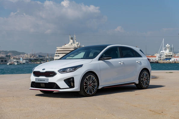 Recenzja sportowej modyfikacji hatchbacka KIA Ceed GT