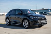 Audi Q3 2019–2025 Progi Boczné Fullmond (2 szt., Aluminium) zdjęcia 1
