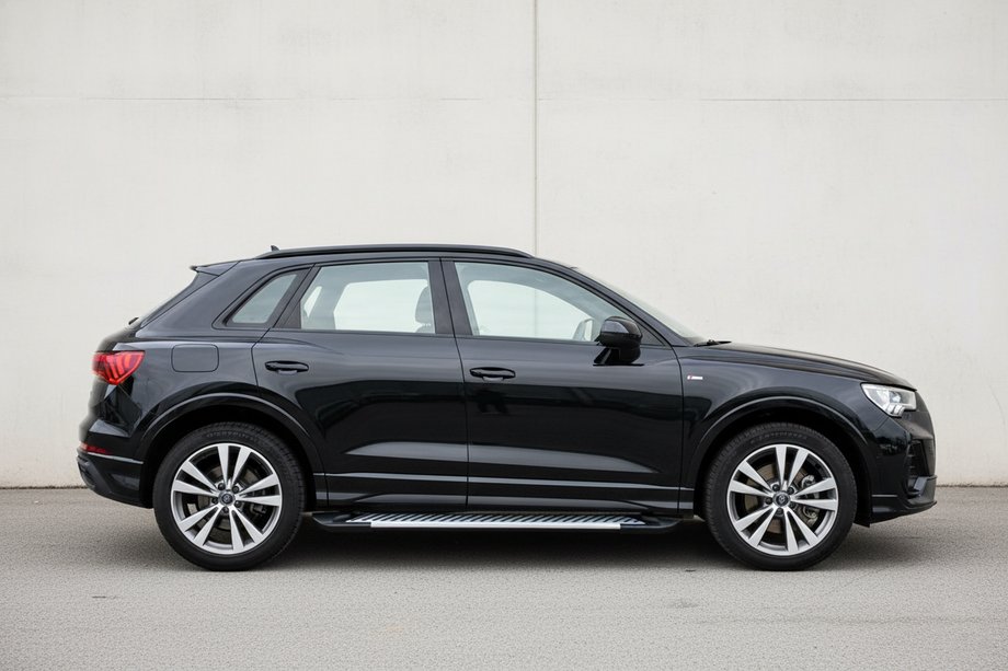 Audi Q3 2019–2025 Progi Boczne Line (2 szt., Aluminium) Image