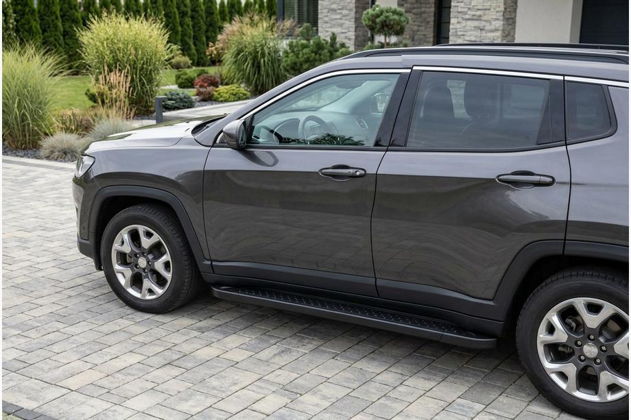 Jeep Compass 2016- Progi Boczné Allmond Black (2 szt., Aluminium) Image