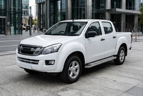 Isuzu D-Max 2011-2019 Progi Boczné Maydos V2 (2 szt., Aluminium) zdjęcia 1