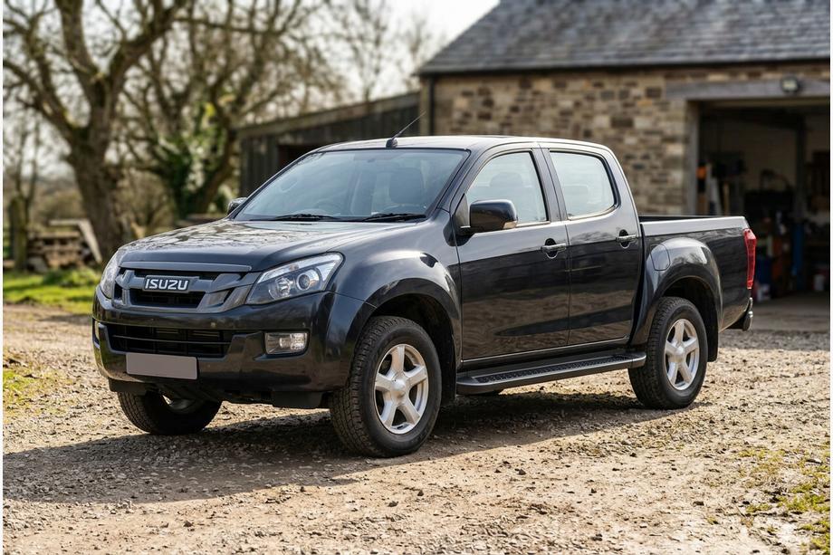 Isuzu D-Max 2011-2019 Progi Boczné Allmond Black (2 szt., Aluminium) Image