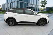 Peugeot 2008 2019- Progi Boczne Maya V2 (2 szt., Aluminium) zdjęcia 1