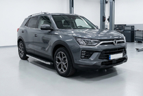 SsangYong Korando 2019- Progi Boczné BlackLine (2 szt., Aluminium) zdjęcia 1