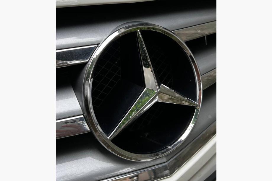 Mercedes B-class W245 2005-2011 Emblemat przedni (2008-2011) Image