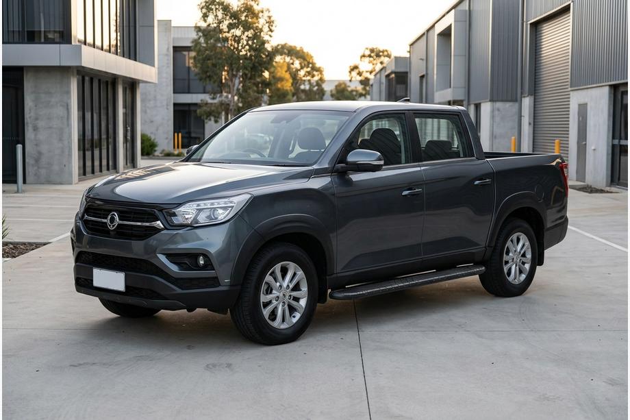 SsangYong Musso II 2018– Progi Boczne Bosphore Black (2 szt., Aluminium) Image