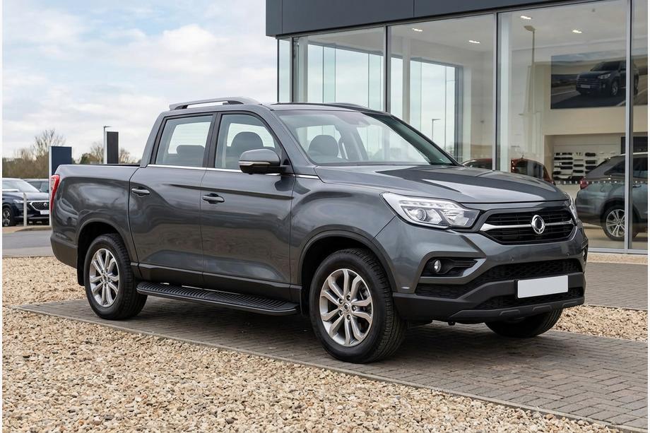 SsangYong Musso II 2018– Progi Boczné Tayga Black (2 szt., Aluminium) Image