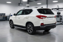 SsangYong Rexton II 2017- Progi Boczne Tayga Grey (2 szt., Aluminium) zdjęcia 1