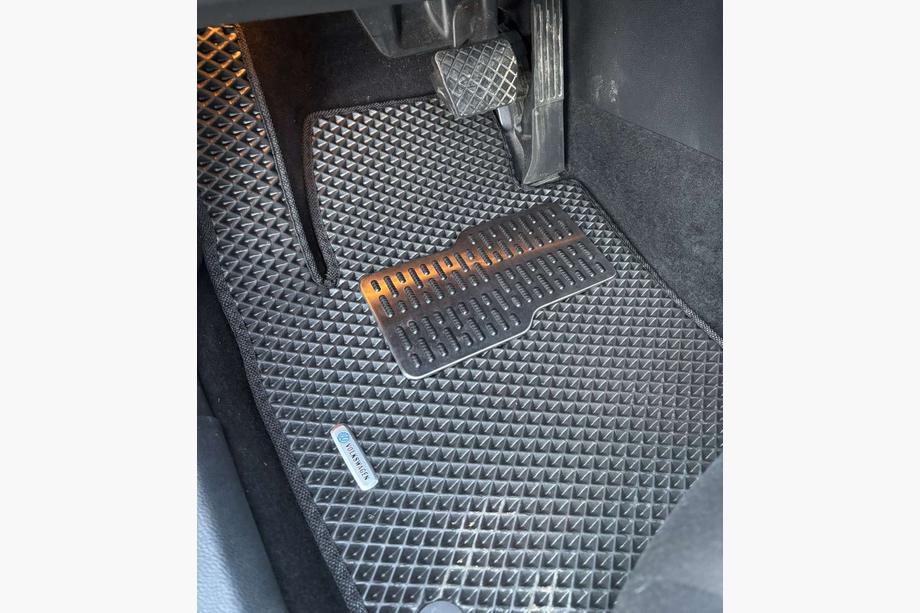 Volkswagen Golf 6 2008-2014 Dywaniki EVA (czarne) Zdjęcia 2