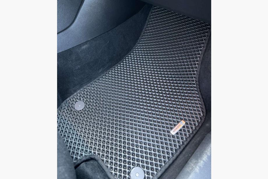 Volkswagen Golf 6 2008-2014 Dywaniki EVA (czarne) Zdjęcia 1