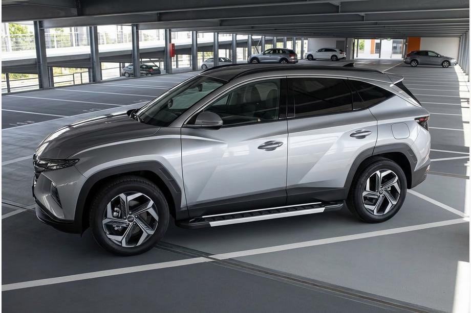 Hyundai Tucson NX4 2021- Progi Boczné RedLine (2 szt., Aluminium) Image