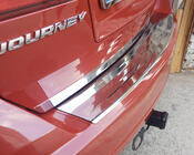 Dodge Journey 2008-2020 Nakładka na tylny zderzak Carmos Stal Nierdzewna zdjęcia 5