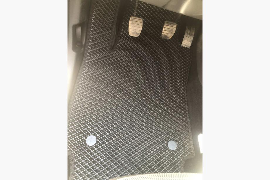 Renault Captur 2013-2019 Dywaniki EVA (czarne) Image