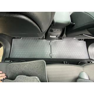 Dywaniki gumowe Stingray (4 szt.) Renault Scenic/Grand 2016–2025 zdjęcia 3