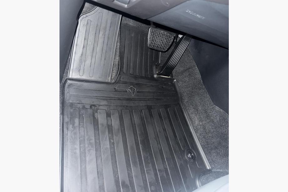 Toyota Highlander 2019- Dywaniki gumowe Stingray (6 szt.) Image