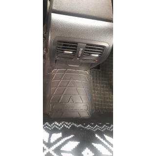 Tylna mata tunelu (Stingray Premium) Volkswagen Passat B6 2006-2012 zdjęcia 1