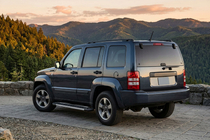 Jeep Cherokee/Liberty 2007-2013 Progi Boczné RedLine (2 szt., Aluminium) zdjęcia 1