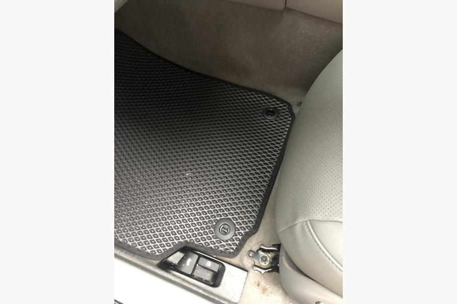Toyota Camry 2011–2017 Dywaniki EVA (czarne) Image