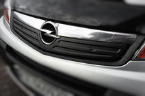 Opel Vivaro 2001–2015 Zimowa zaślepka na grill 2007-2015 (V2, górna) Matowy zdjęcia 1