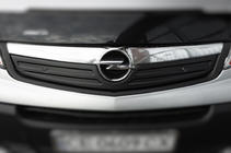 Opel Vivaro 2001–2015 Zimowa zaślepka na grill 2007-2015 (V2, górna) Matowy zdjęcia 3
