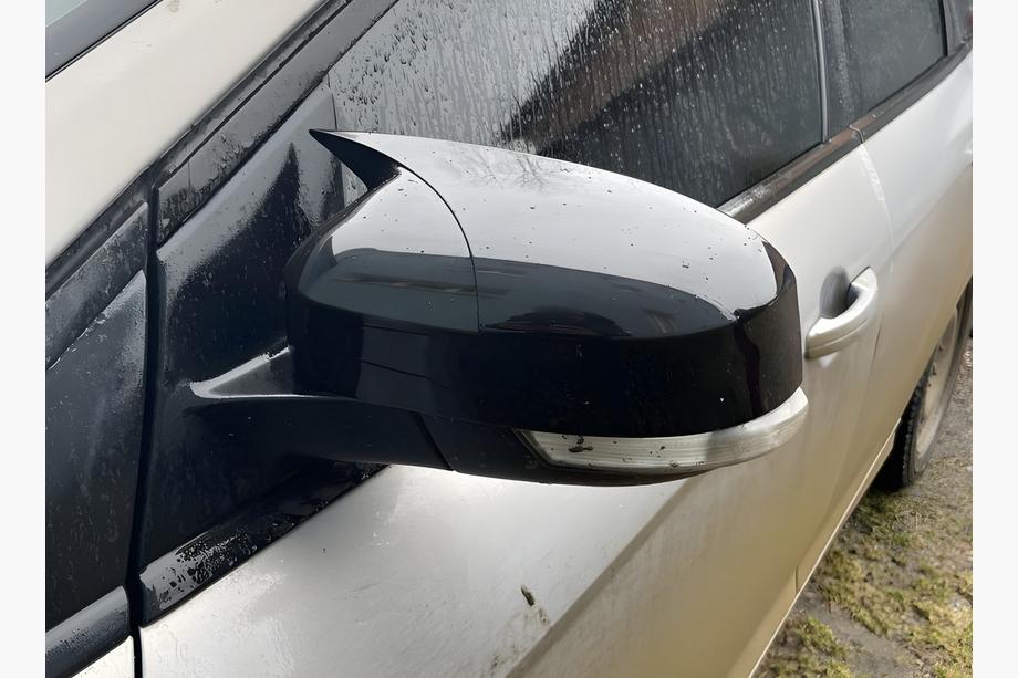 Ford Focus II 2008-2011 Nakładki na Lusterka BMW-Style (2 szt) Image