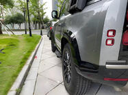 Land Rover Defender 2019- Poszerzenia nadkoli (Bushwacker), 6 szt., czarny połysk zdjęcia 2
