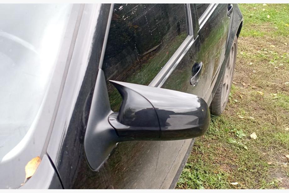 Volkswagen Golf 4 1997-2006 Nakładki na Lusterka RLine-Look (2 szt) Zdjęcia 4