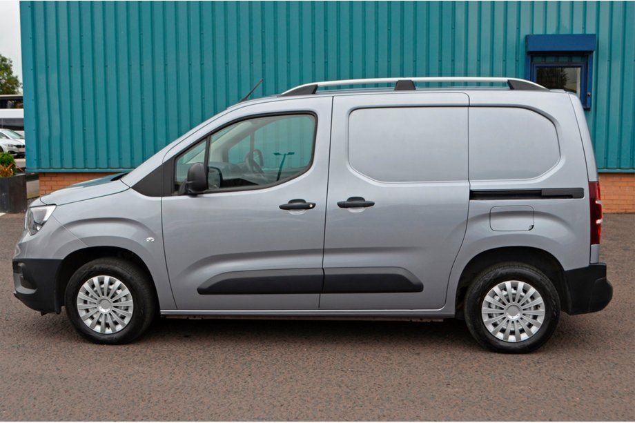 Toyota Proace City 2016- Relingi dachowe Skyport (srebrne) Długa Baza Zdjęcia 6