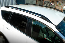 Ford Kuga/Escape 2013-2019 Relingi dachowe Skyport (czarne) zdjęcia 1