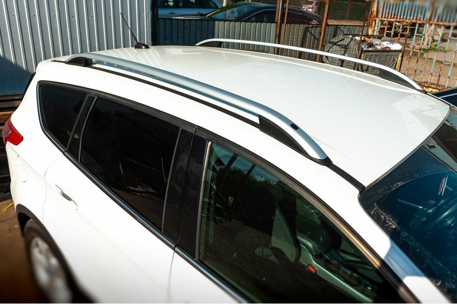 Ford Kuga/Escape 2013-2019 Relingi dachowe Skyport (srebrne) Image