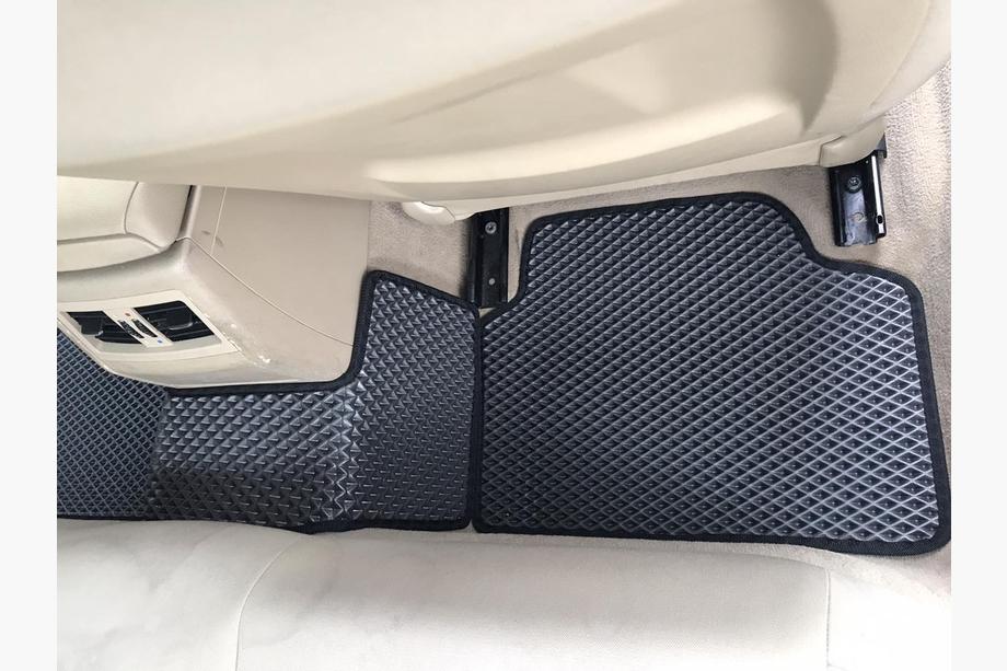 BMW 3 Series E90/E91 2005-2011 Dywaniki EVA (czarne) Zdjęcia 9