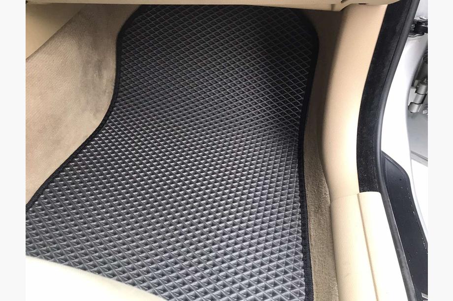 BMW 3 Series E90/E91 2005-2011 Dywaniki EVA (czarne) Zdjęcia 5
