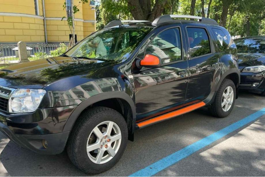 Dacia Duster 2008-2018 Poszerzenia nadkoli (4 szt., czarne ABS) Zdjęcia 3