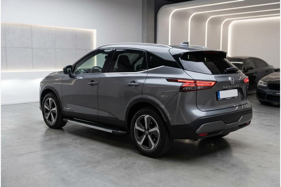 Nissan Qashqai 2021- Progi Boczné RedLine (2 szt., Aluminium) Image